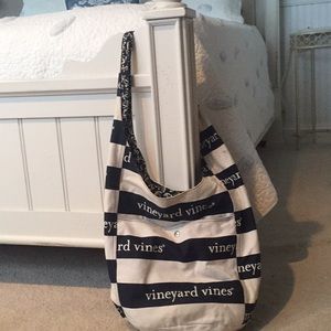 Vineyard Vines side slouch bag